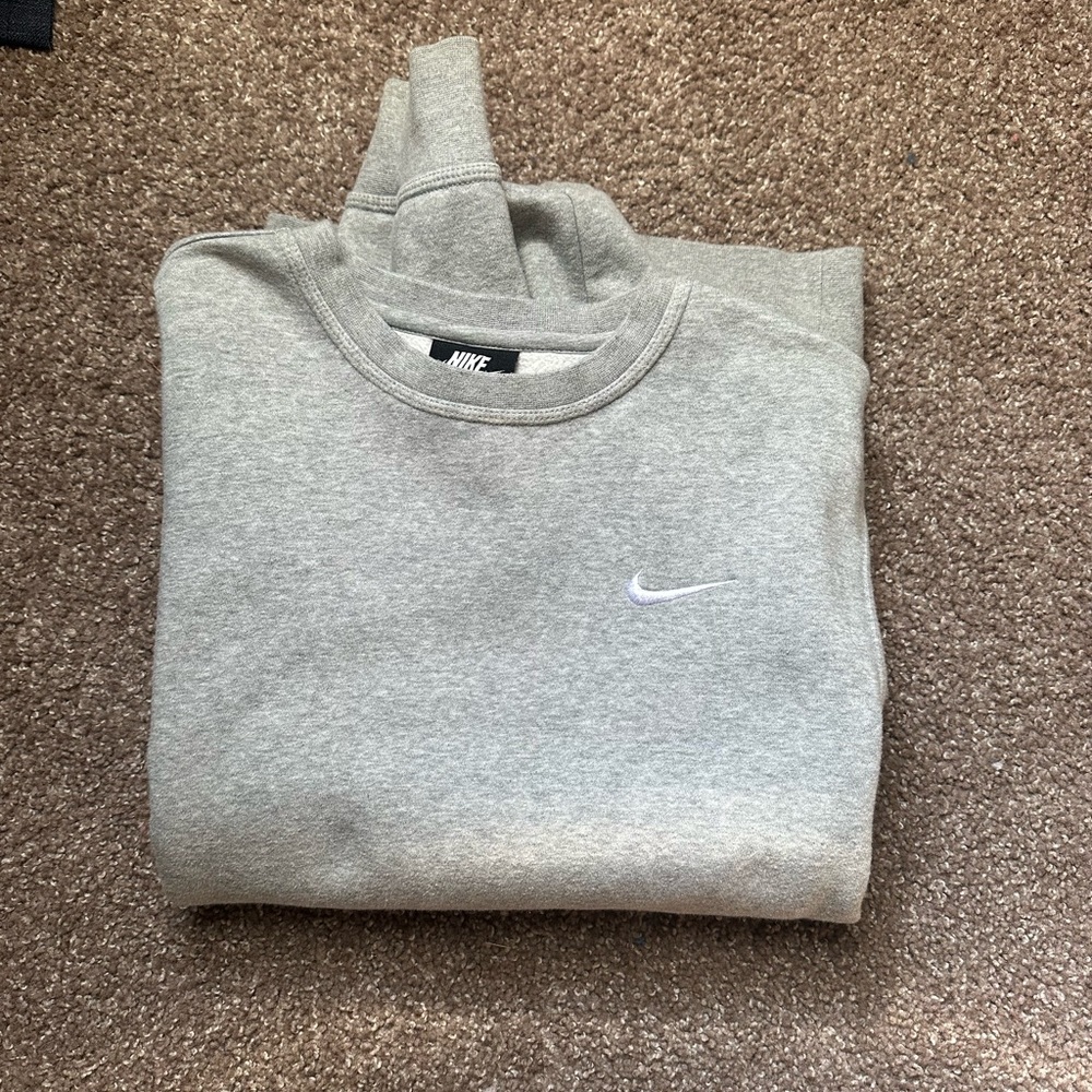 Men’s Nike crewneck